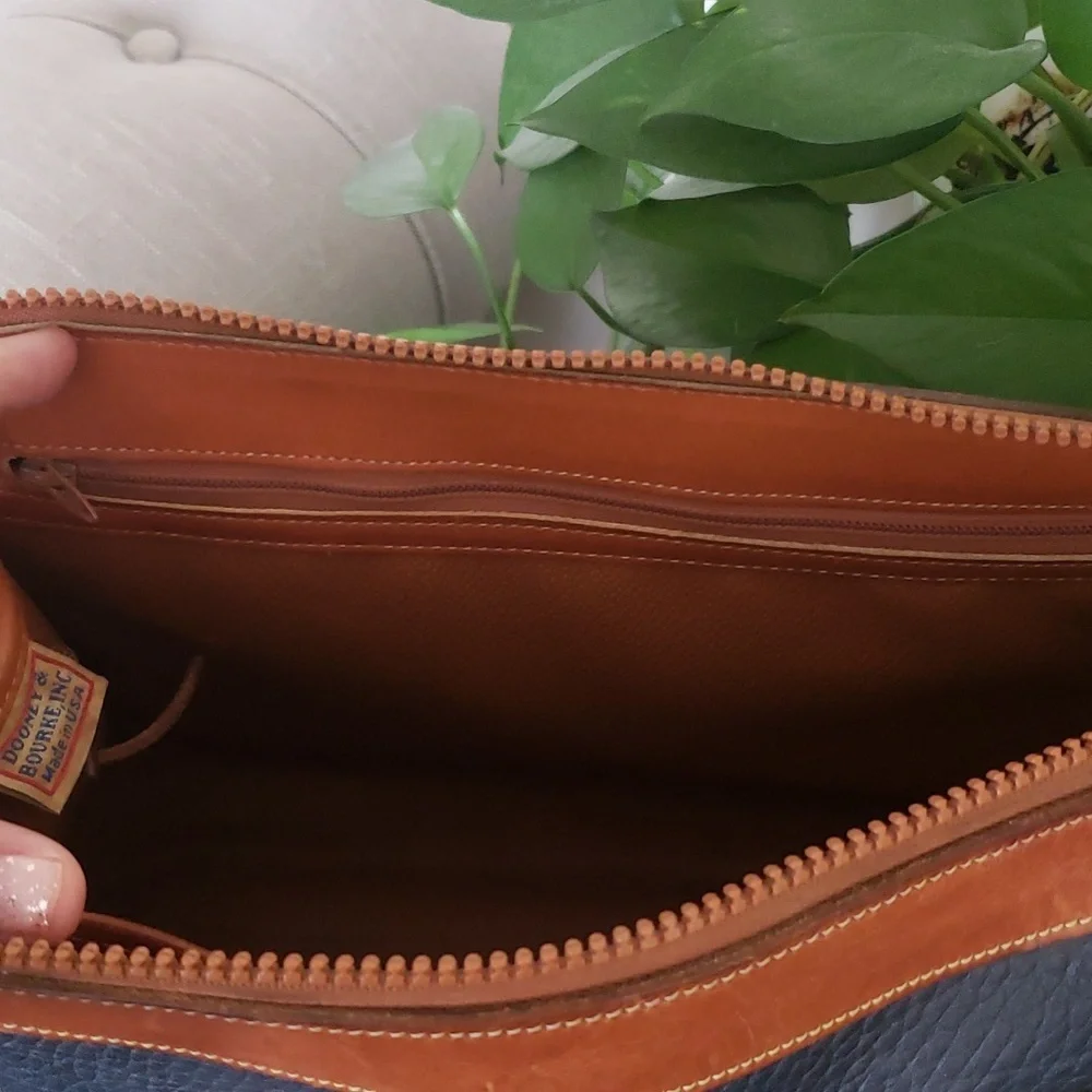 Vintage 90s Dooney Bourke Doctors Bag - Picture 12 of 13